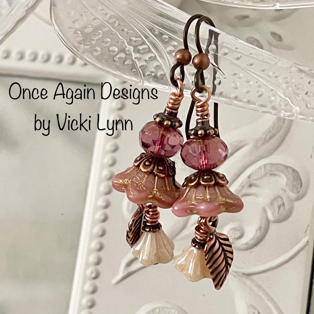 ARTISAN Earrings “Zuzu’s Petals” - Dangles - Picture 1 of 10